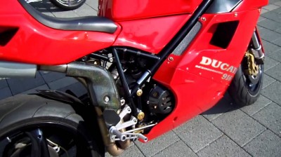 This is what a Ducati 916 sounds like
