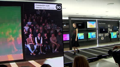 Samsung en la MBFWM: El primer desfile 5G de España