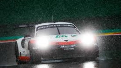 Adelantando bajo la lluvia - Gianmaria Bruni