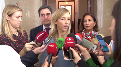 Cayetana Álvarez de Toledo: "Government sacrifices welfare of the Spaniards to its sectarian projects"