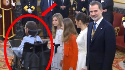 NO Controversy of the Echenique Greeting to the Royal Family