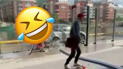 Get out of the way, I'm hurry!