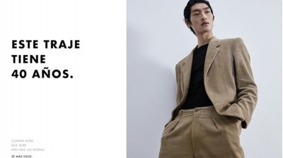 La nueva campaña de Adolfo Domínguez apuesta por la "Ropa vieja"