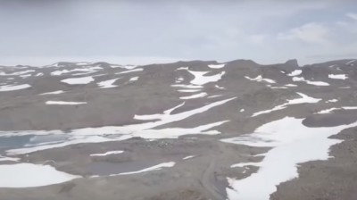 Antarctica runs out of snow after exceeding 20 degrees