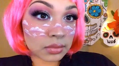 Cloud Makeup is a must! Look at this quick and easy tutorial