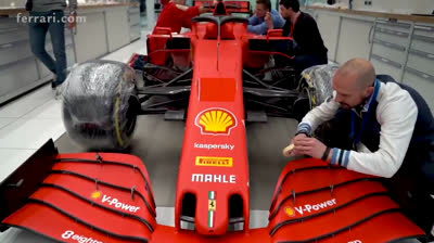 That's how to apply the stickers in a Formula 1
