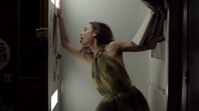 Alexa Chung en la portada de marzo de la revista Glamour