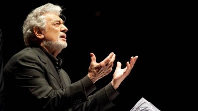 Plácido Domingo pide perdón y admite las acusaciones de caso sexual