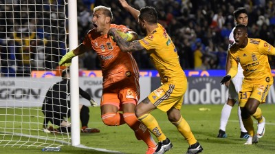 ¡DE LOCOS! Marca el portero en la última jugada para pasar de ronda en la Concachampions