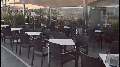 El Gobierno decreta el cierre de todos los hoteles en una semana