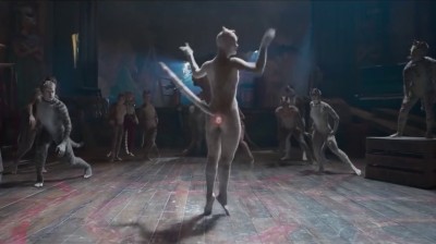 Here is the trailer of 'Cats' with its corresponding buttonholes