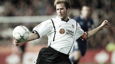 Mendieta's amazing goal to Barcelona
