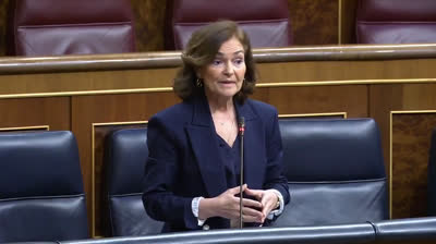 Repaso de Carmen Calvo a Cayetana Álvarez de Toledo