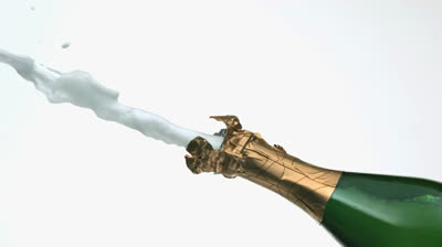 Bottiglia di champagne al rallentatore