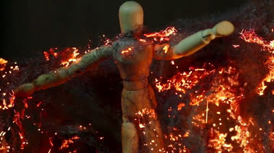 Lana d'acciaio che brucia al rallentatore