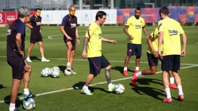 Messi entrena duro para la vuelta de La Liga