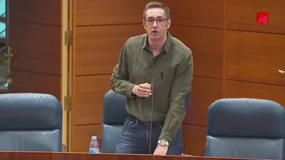 Emilio Delgado a Ayuso: "Que Madrid sea la Comunidad más rica de España y el epicentro de las colas del hambre debería ser un problema para la presidenta"