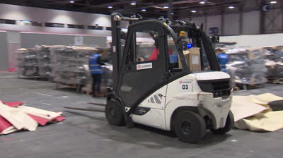 Avanza el desmontaje del hospital de Ifema