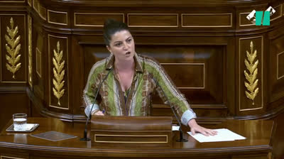 Macarena gritando en el Congreso