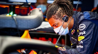 Así es el protocolo anti-COVID-19 de la F1