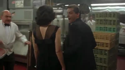 Uno de los nuestros | Escena entrada al restaurante Copacabana