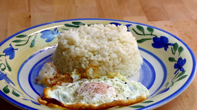 Arroz a la cubana, simple y sencillo.
