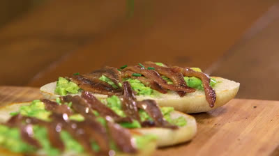 Avocado healthy toasts