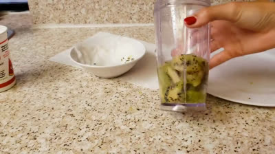 How to get kiwi seeds and make them sprout