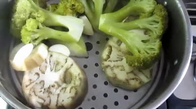 How to cook in a steamer