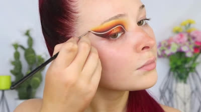 Cut crease and double cut for hooded eyes