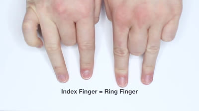 ¿Cómo ponerse uñas postizas en casa?