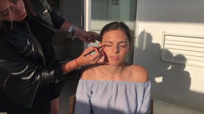 How to put on makeup on a teen skin with acne