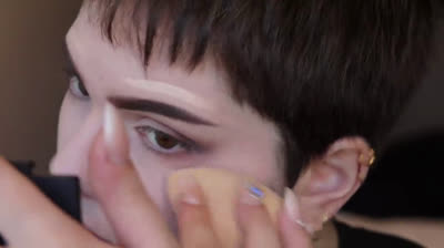 Luminous makeup for beginners