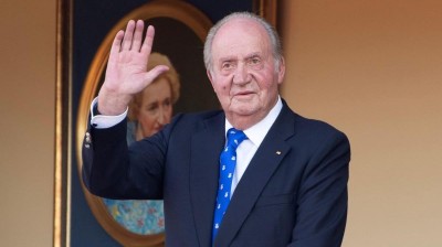 El rey emérito Juan Carlos I comunica que abandona España