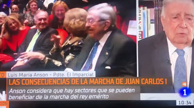 Luis María Anson sugiere que el descrédito de la monarquía es una campaña orquestada por Hugo Chávez