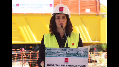 Ayuso construye un hospital de emergencia pero no contrata rastreadores