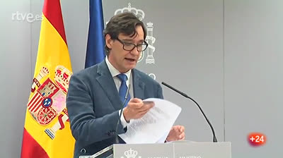 Salvador Illa anuncia que se prohibe fumar en la calle