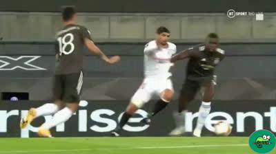 Manchester United vs Sevilla 1-2 resumen y  Goles & Highlights  narrador español UEFA Europa League.