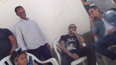 FUNCIONAMOS POR DINERO