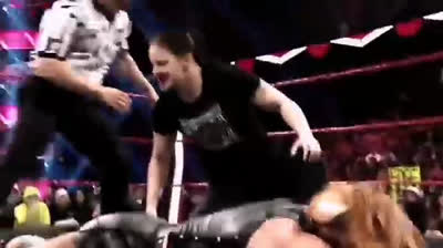 Becky Lynch vs Shayna Baszler (Full Match)