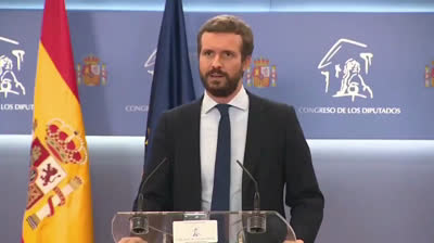 Pablo Casado: "El presidente se parapeta en las Comunidades Autónomas con una dejación de funciones"