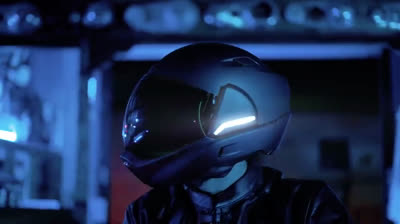 Casco CrossHelmet con cámara trasera que se proyecta sobre el visor