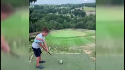 4-year-old boy HOLE IN ONE