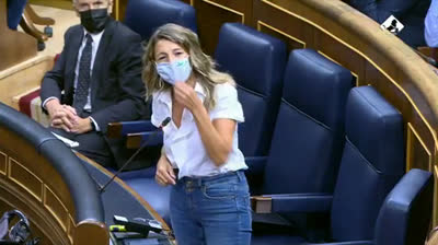 Yolanda Díaz: "Mientras nosotros seguimos trabajando ustedes sigan rezando a la virgen del Rocío"