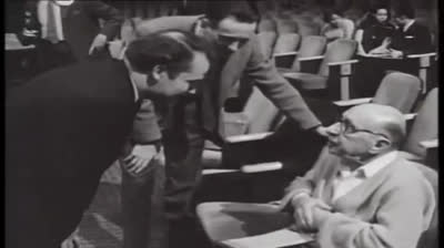 Julian Bream plays for Stravinsky