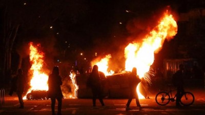 Protests in Barcelona after Quim Torra's disqualification