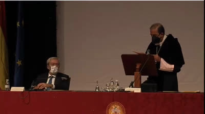 Rector Universidad de Sevilla critica que se gaste dinero en el "Show de Bertín Osborne" y no se de a Educación