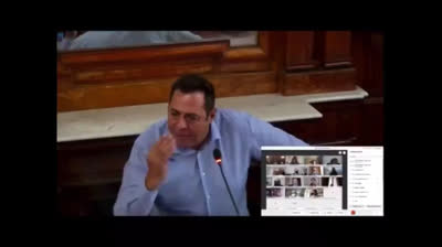 Concejal de VOX: "VOX es una estafa y un chiringuito"