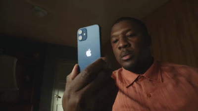 Apple Iphone 12 Spanish Ad