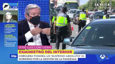 José Luis Corcuera jumps the defibrillator live in Susana Griso's program